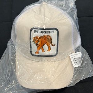 Snapback Trucker Tiger Hat — Off-White
